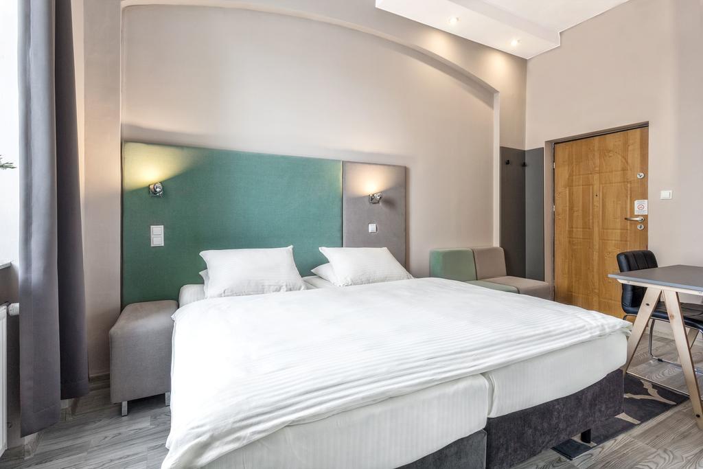 Hotel Kaliski スウビツェ エクステリア 写真